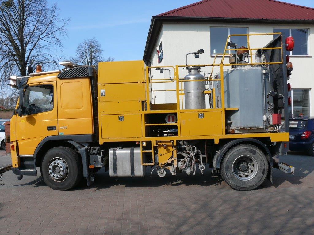  Road marking truck Winter Markiertechnik